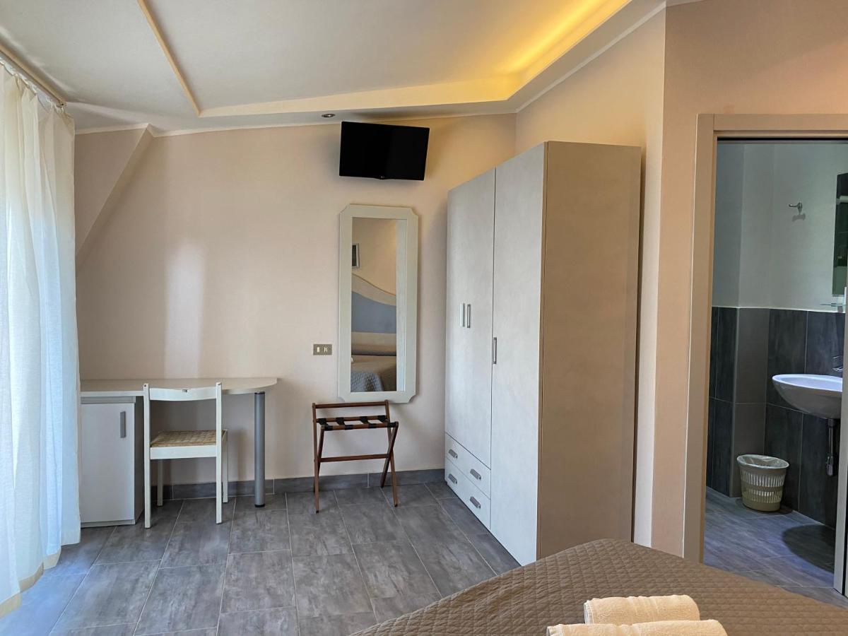 Hotel Moderno - Bed & Breakfast Cervia Exteriér fotografie