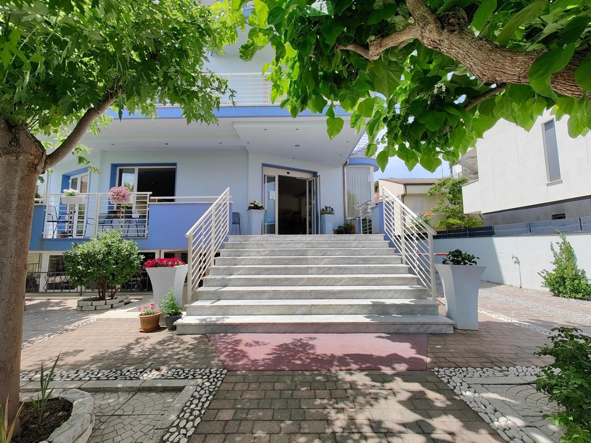 Hotel Moderno - Bed & Breakfast Cervia Exteriér fotografie
