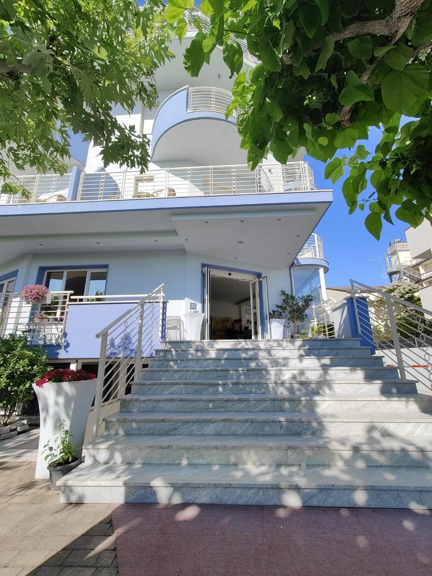 Hotel Moderno - Bed & Breakfast Cervia Exteriér fotografie