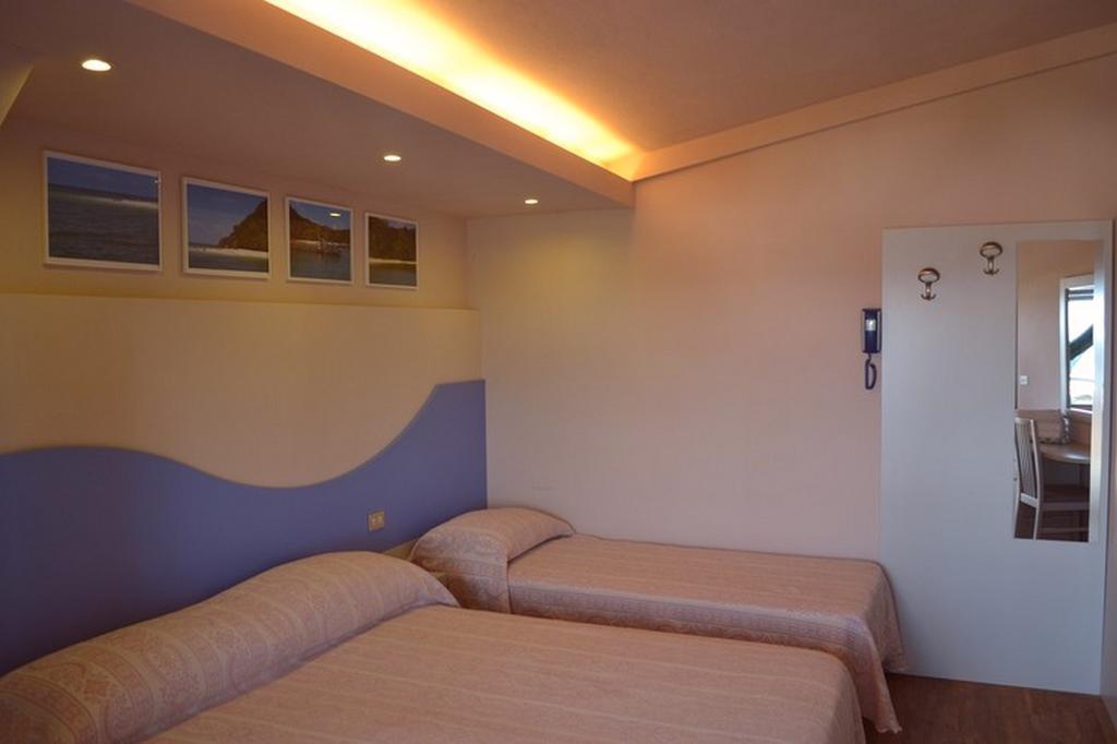 Hotel Moderno - Bed & Breakfast Cervia Pokoj fotografie
